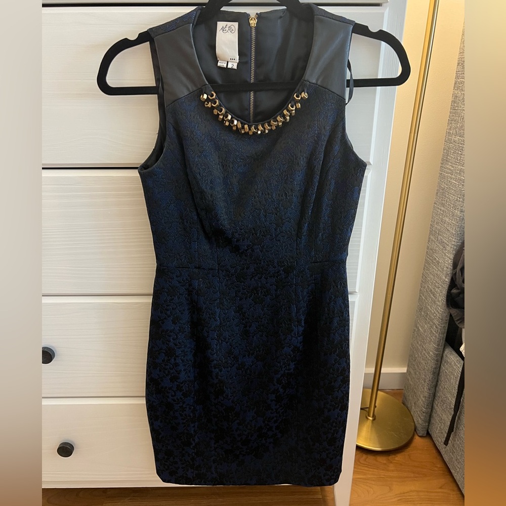 Ali Ro Black and Navy Sleeveless Dress